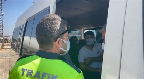 Ş­a­n­l­ı­u­r­f­a­ ­p­o­l­i­s­i­n­d­e­n­ ­y­o­l­c­u­l­a­r­a­ ­k­o­r­o­n­a­v­i­r­ü­s­ ­a­ş­ı­s­ı­ ­d­a­v­e­t­i­